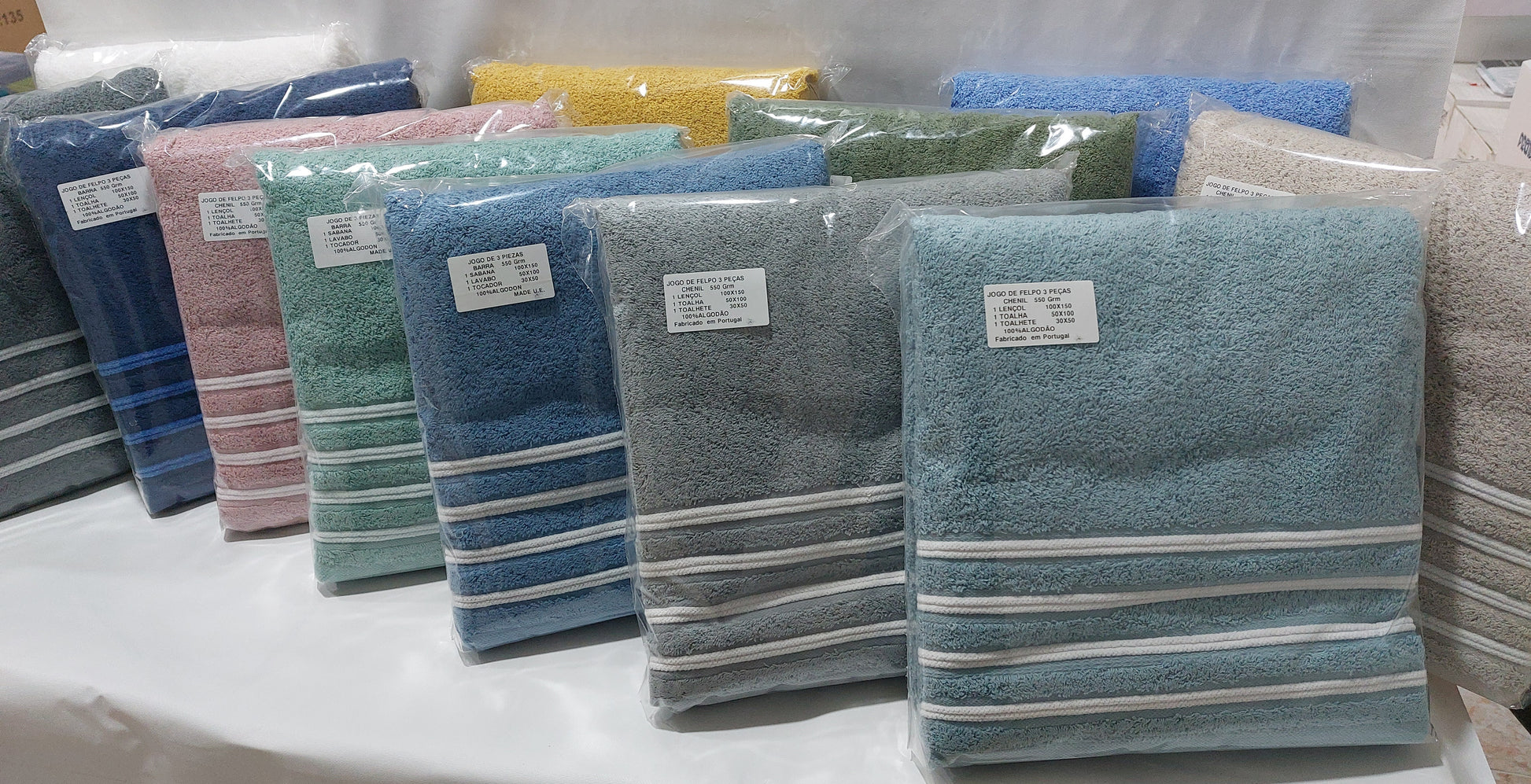 Acomoda Textil – Juego 3 Toallas de Baño 100 Algodón. Pack 3 Toalla Rizo  con Cenefa 450 gr/m2, Toallas de Ducha, Lavado y Bidet. (Gris)